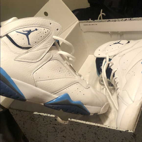 French blue Jordan 7 - Picture 2 of 3
